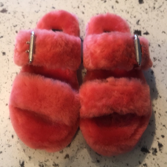 ❤️NEW!!!❤️ UGG Yeah slide fuzz Slipper/Sandal. - Picture 15 of 16